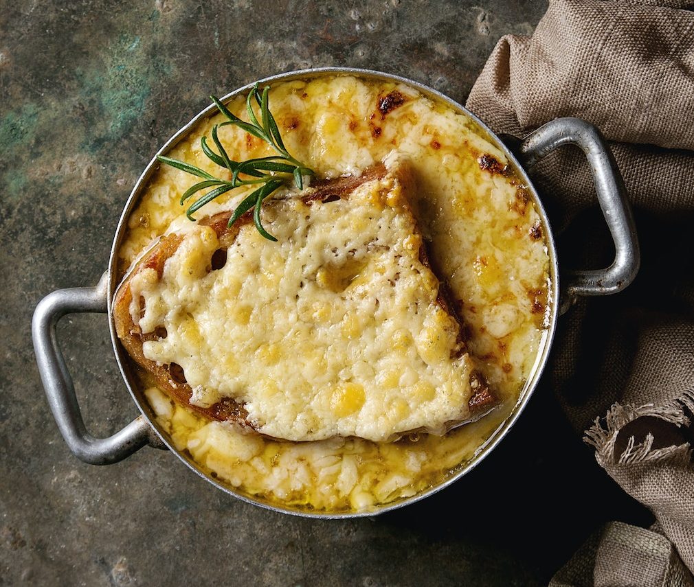 traditional-onion-soup-e1664470945105.jpg traditional-onion-soup-e1664470945105.jpg